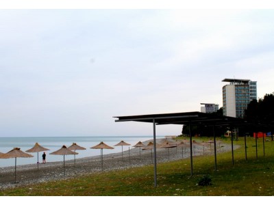 ОПК Пицунда, собственный оборудованный пляж